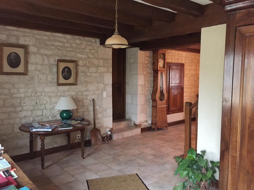 Chambres D'Hotes Du Puy D'Anche Sauze-Vaussais Экстерьер фото